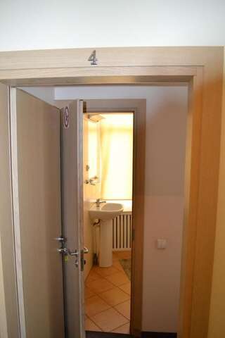 Апартаменты Pylimo 5 rooms for rent Вильнюс Двухместный номер с 2 отдельными кроватями и балконом-1
